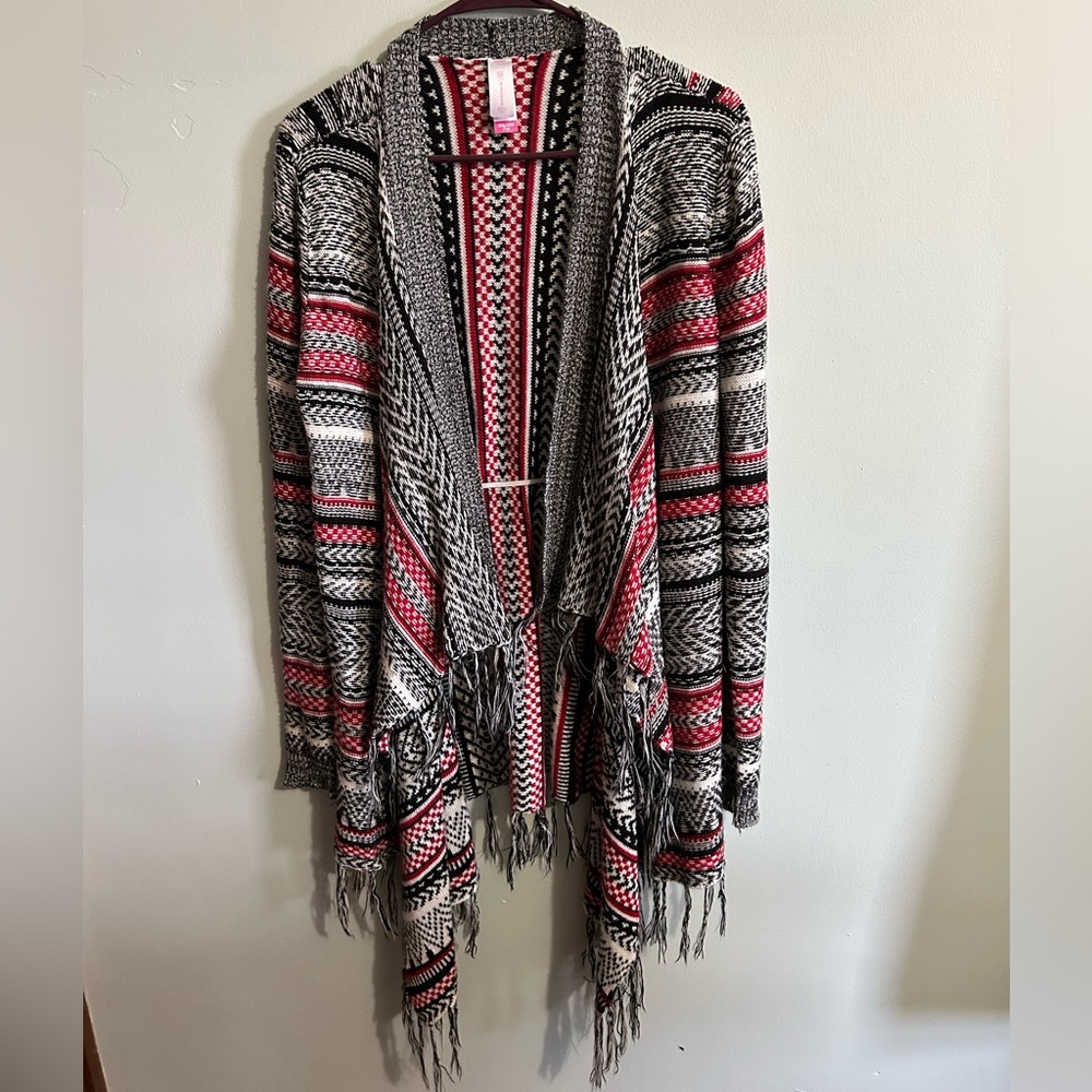 Long sleeved cardigan